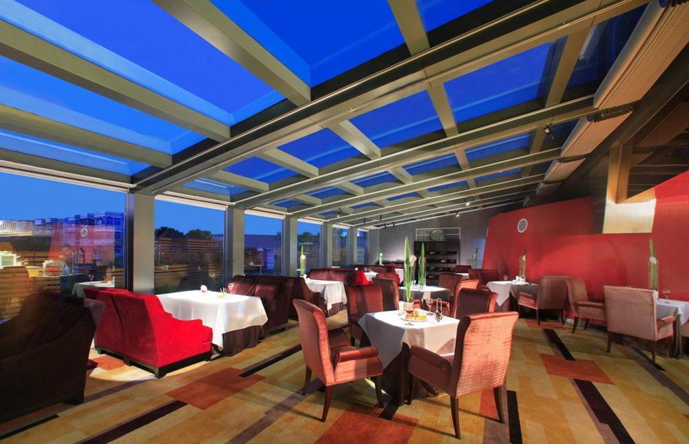 Logosun Hotel Wuhan Buitenkant foto