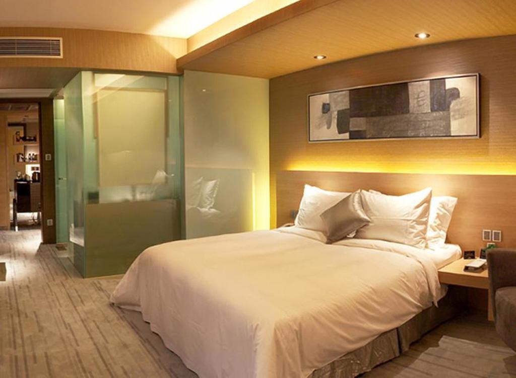Logosun Hotel Wuhan Buitenkant foto