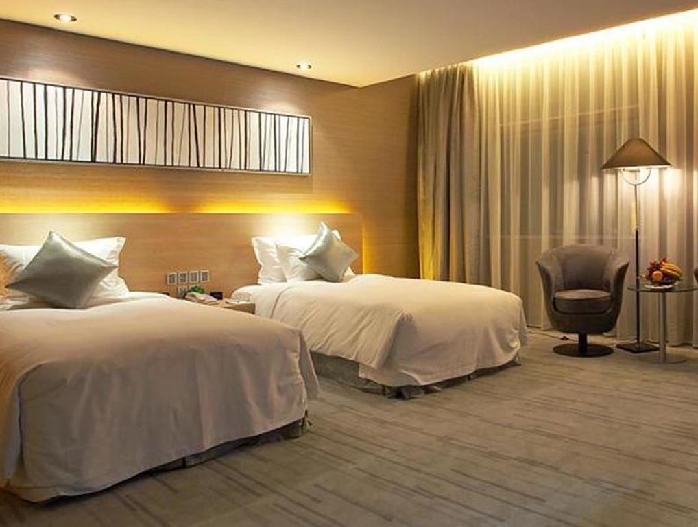 Logosun Hotel Wuhan Buitenkant foto