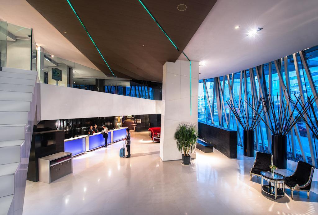 Logosun Hotel Wuhan Buitenkant foto
